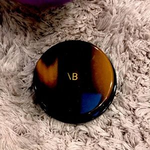 Victoria Beckham lid lustre